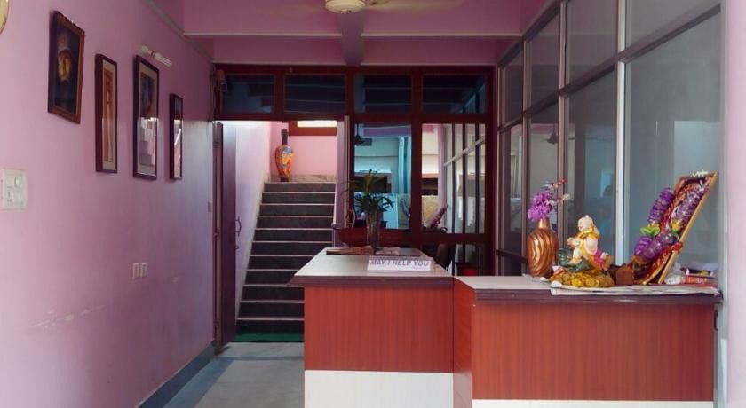 Hotel Avion Inn Ахмедабад Екстериор снимка